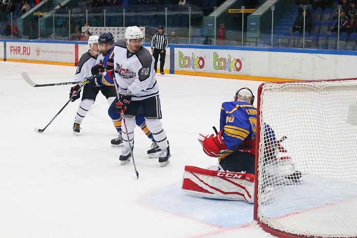 «Химик» запер ворота на замок… (ВИДЕО)
