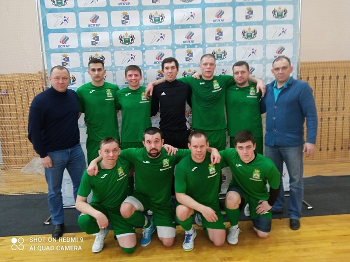 Сборная Казанского района уверенно вышла в финал областных зимних сельских игр