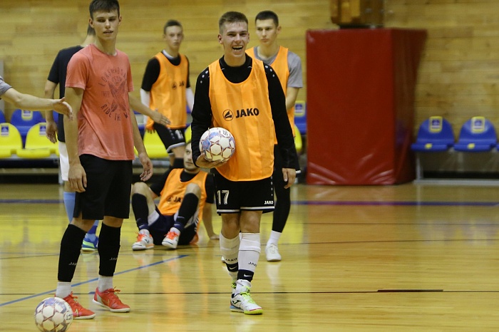 Валерий Козлов (№17)