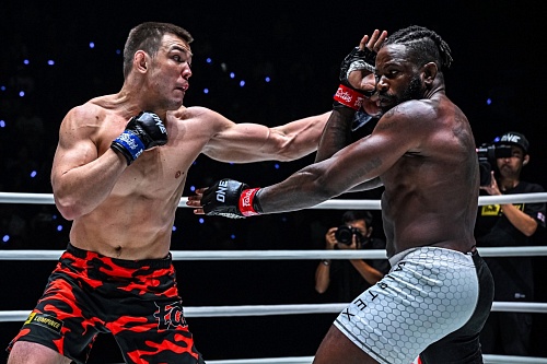 Тюменский боец ММА Иван Гниздицкий: «Каждая победа — это общая работа большой команды»