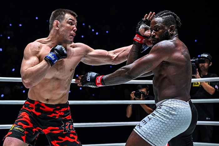 Тюменский боец ММА Иван Гниздицкий: «Каждая победа — это общая работа большой команды»