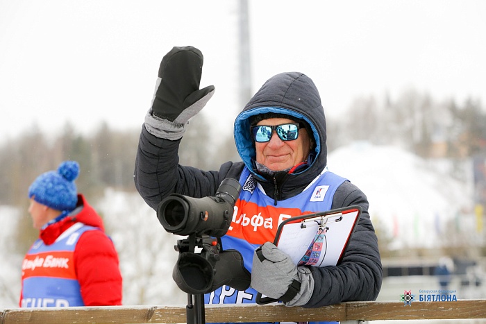 Триумф дрим-тим Михаила Шашилова в женской командной гонке чемпионата России по биатлону: преимущество Свердловской области составило почти 3 минуты