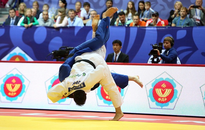 Хисаёши Харасава и Аслан Камбиев. Фото Виктории ЮЩЕНКО