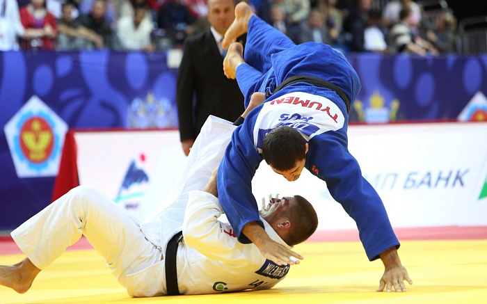 Айгарс Миленбергс и Казбек Занкишиев. Фото Виктории ЮЩЕНКО