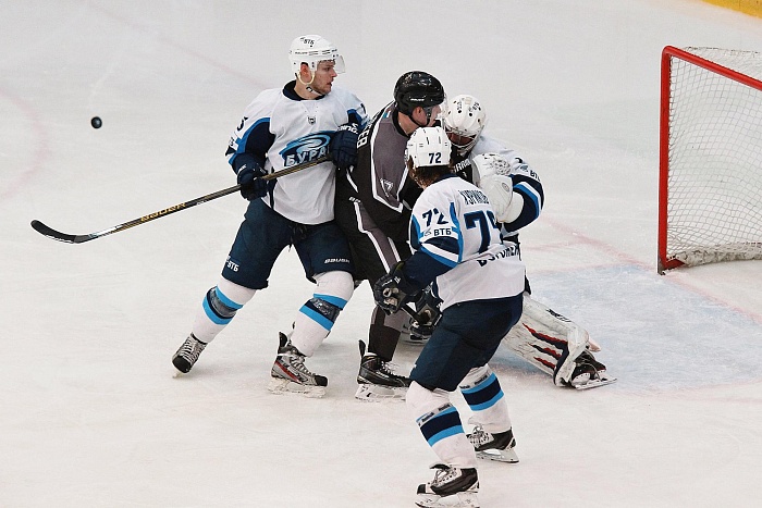 Фото Владимира ОГНЁВА