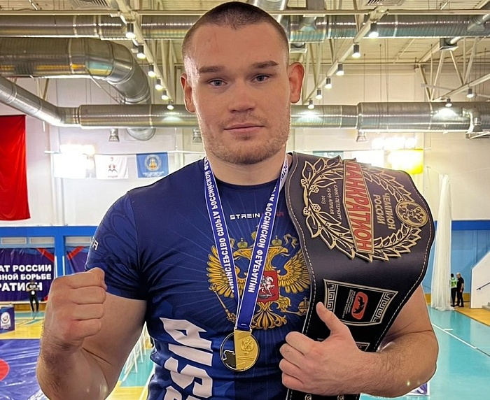Чемпион России по панкратиону Иван Романов: «Держал соперника на дистанции, это помогло мне победить»