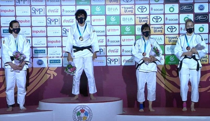 На бакинском татами взяла серебро