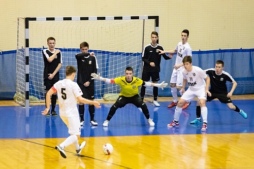 В матче за бронзу огорчили команду из Югорска