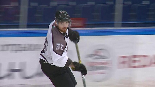 Видеообзор двустороннего матча ХК «Рубин». Черные - Белые - 4:3 (Б)