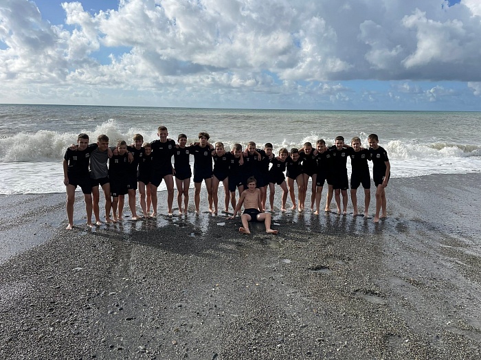 Юные тюменцы устроили футбольный разгром в Дагомысе