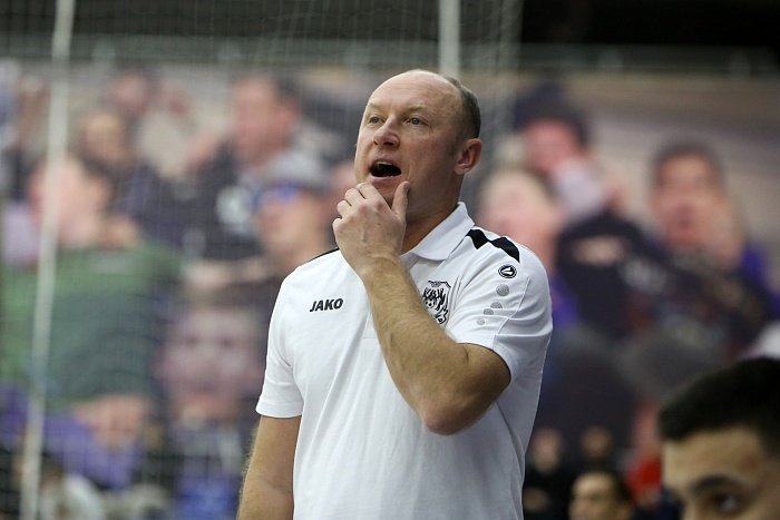 Наставник мини-футбольного клуба «Тюмень» Денис Абышев: «Ничего такого не ощущаю, что мы теперь новые звёзды «Кинопоиска»