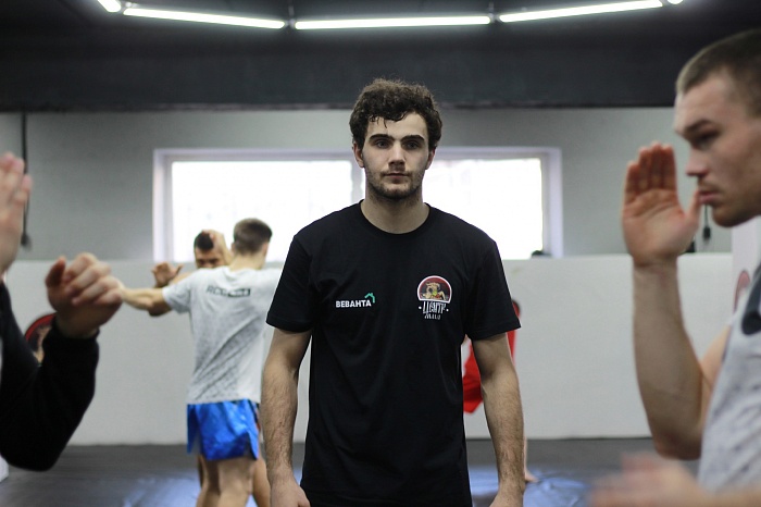 Победитель первенства мира по тайскому боксу Эдуард Сайк: «Хочу, чтобы каждый спортсмен достигал максимальных результатов»