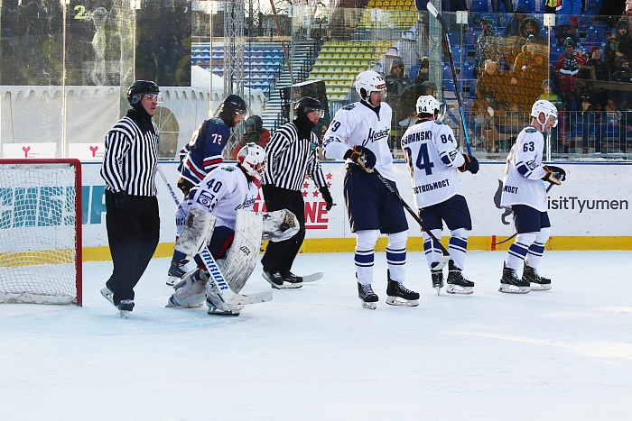 «Зауралье» тренируется безо льда