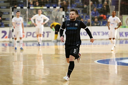 Сергей Чухрий опасен для югорчан...