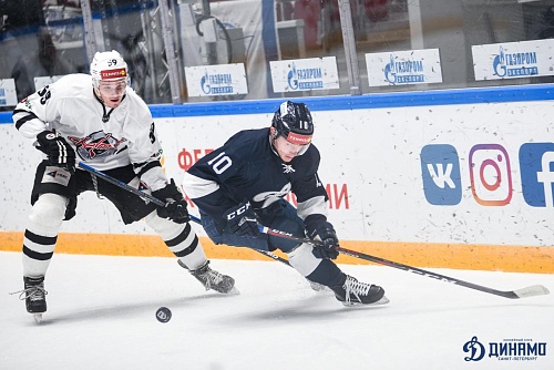 «Челмет» блистал на берегах Невы...