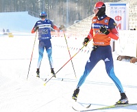 Тюменец Станислав Чохлаев и его лидер Олег Колодийчук финишируют с победным результатом. Фото Галины БЕЗБОРОДОВОЙ