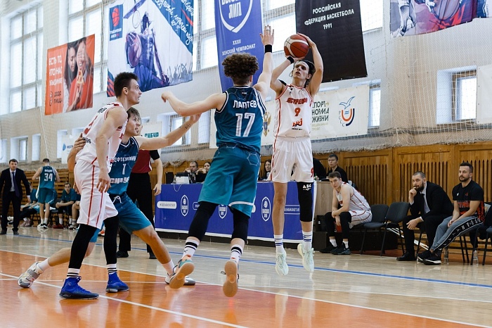 Баскетбольный клуб «Нефтехимик» из Тобольска взял реванш в Чебоксарах