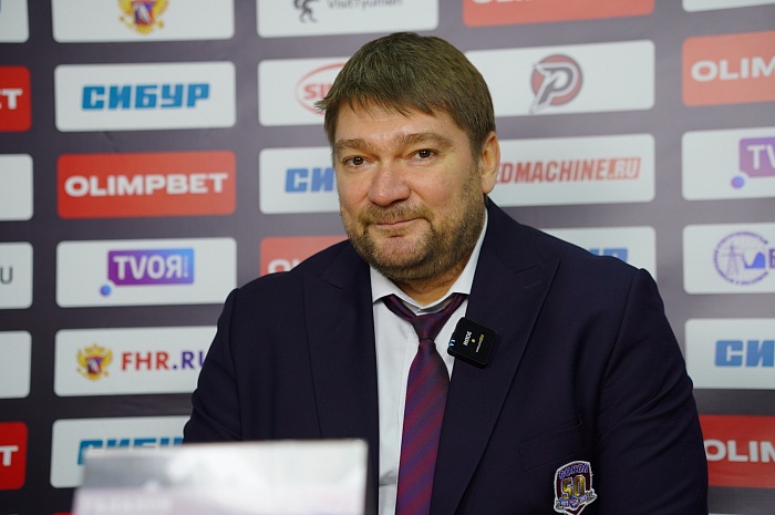 Исполняющий обязанности главного тренера хоккейного клуба «Сокол» Максим Галанов: «В концовке зрителям было весело, а нам – не очень»