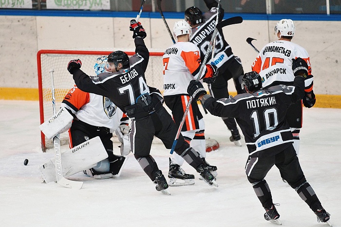 Фото Владимира ОГНЁВА