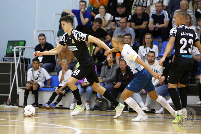 Данил Карпюк и Камиль Герейханов отметились голами в чемпионате Казахстана по футзалу