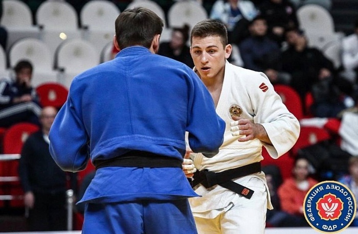 Роман Донцов и Новруз Новрузов выиграли чемпионат УрФО по дзюдо в Екатеринбурге