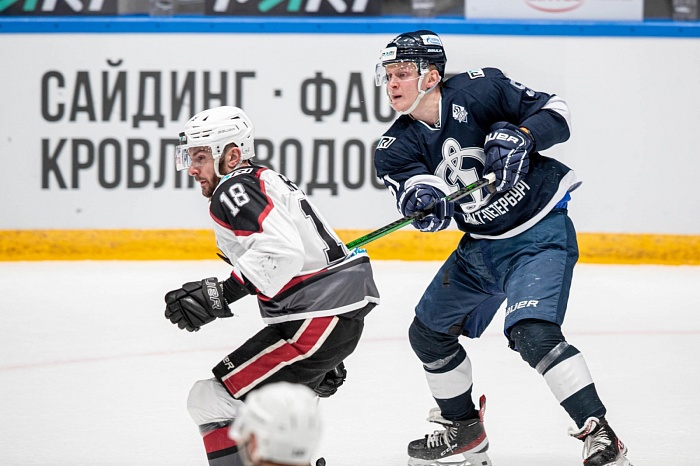 Защитник хоккейного клуба «Рубин» Кирилл Кремзер: «Новый год буду встречать в Тюмени»