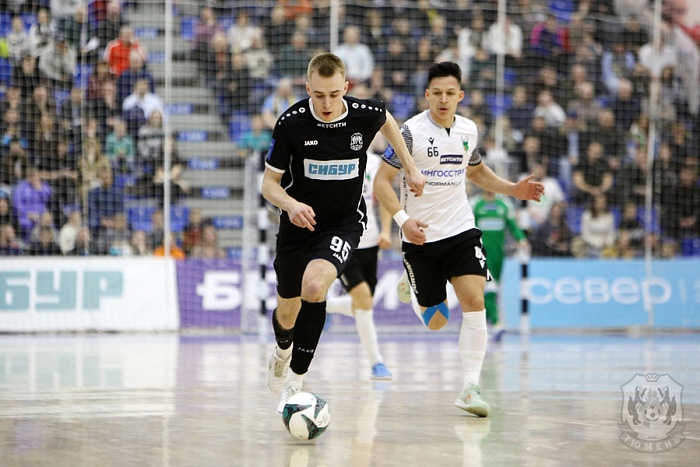 Футзальный клуб «Тюмень» ещё раз победил в Сыктывкаре