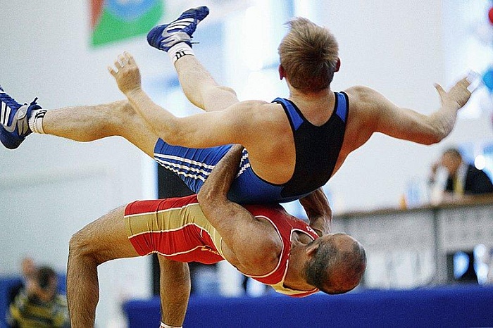 Борцы сражались за тюменские призы