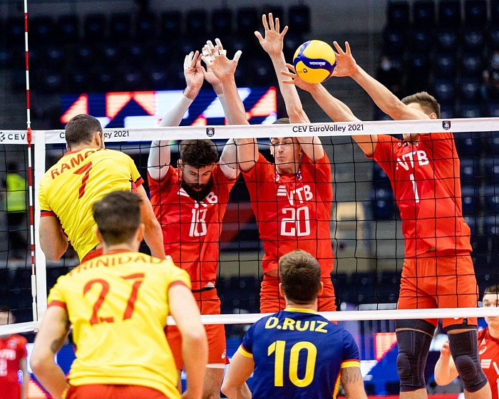 Поднялись на третье место в группе