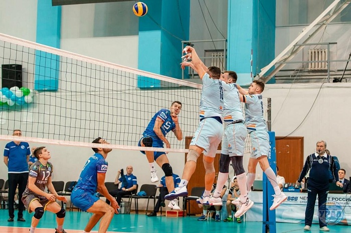 Сургутяне не сдержали «Урал»