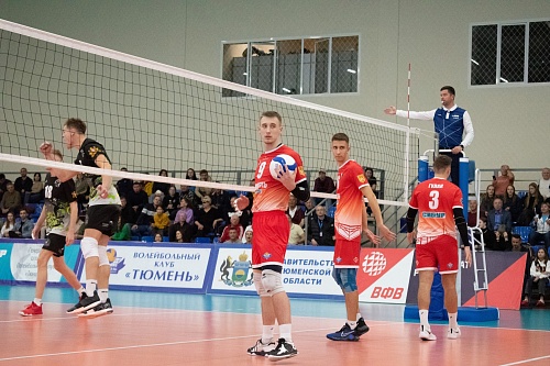 В повторной встрече волейболисты «Динамо» взяли реванш у тюменцев