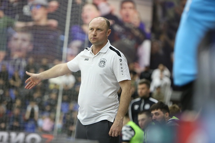 Наставник мини-футбольного клуба «Тюмень» Денис Абышев: «Мы сразу решили, что будем какое-то время играть в три четвёрки»