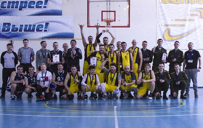 «Буйволы» обогнали курсантов