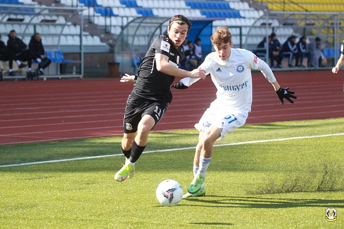 ФК «Тюмень» радует болельщиков и громит ФК «Оренбург-2»!