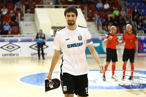 Антошкин рвется к достижениям Абышева