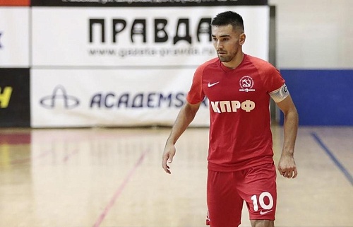 Сургутский форвард принес победу над бывшей командой