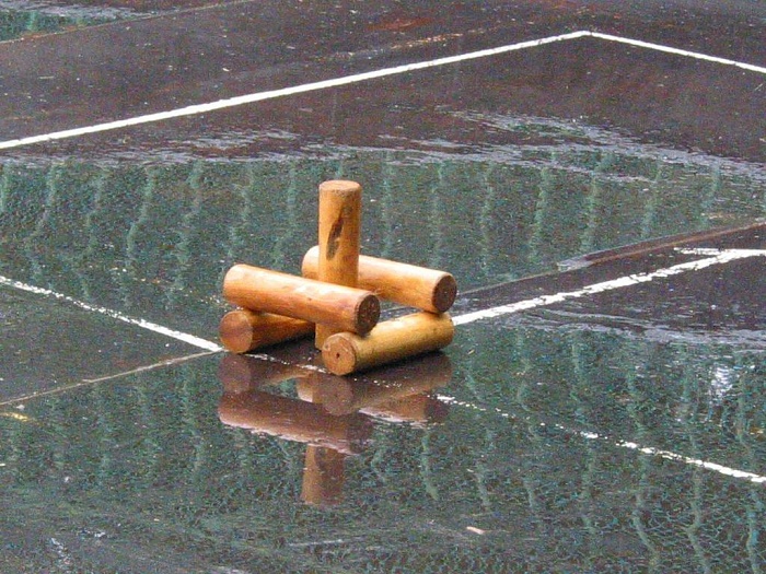 В Ярково метали биты