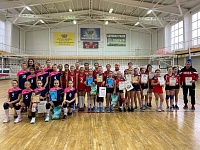 Юные волейболистки сыграли в Тобольске