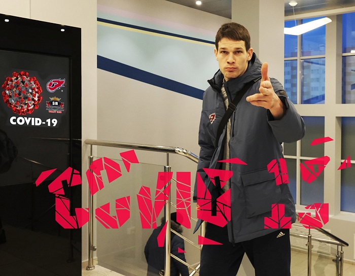 Матч отложили на неопределенный срок