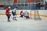«Ангел Сибири» из Тобольска набирает очки в первенстве России по хоккею среди юниоров