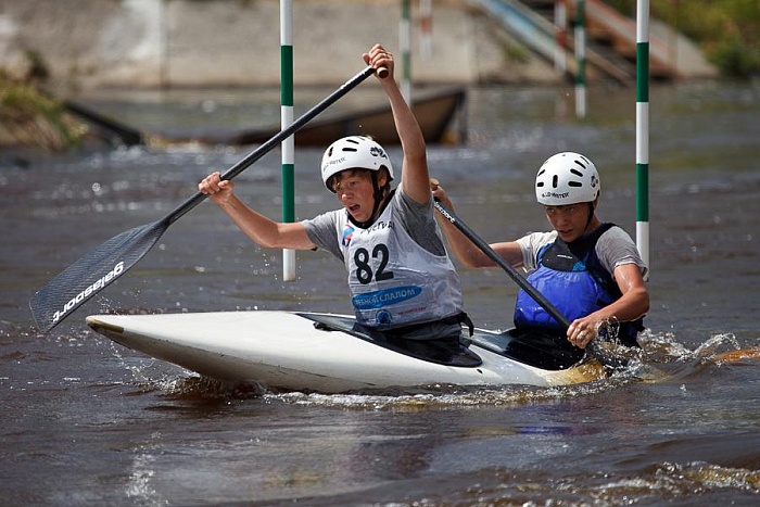 Слаломисты разыграли областные призы на Оброчном
