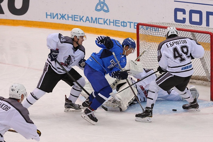 Надежды «Легиона» угасли в третьем периоде