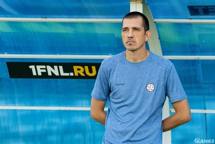 Главный тренер футбольного клуба «КАМАЗ» Ильдар Ахметзянов: «С такой точки Месси не всегда попадает.А центральный защитник «Тюмени» попал! Таких в мире больше нет!» (ВИДЕО)