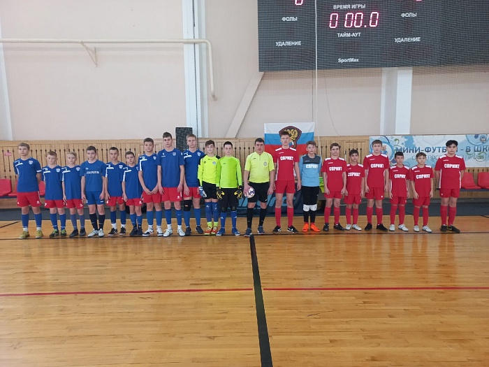 «Юниор» из Ишима идёт без поражений в первенстве Тюменской области по мини-футболу
