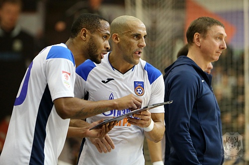 Бразильцы сибиряков улетели домой…