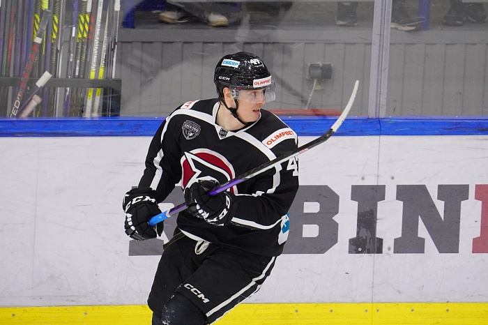 Форвард хоккейного клуба «Рубин» Владимир Бобылёв: «Отдохнули, сходили в баню и готовы к битве с красноярским клубом»