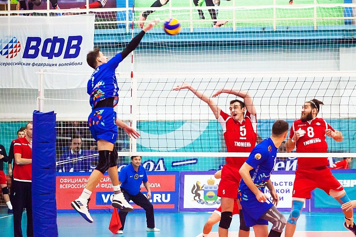 Остались на десятом месте…