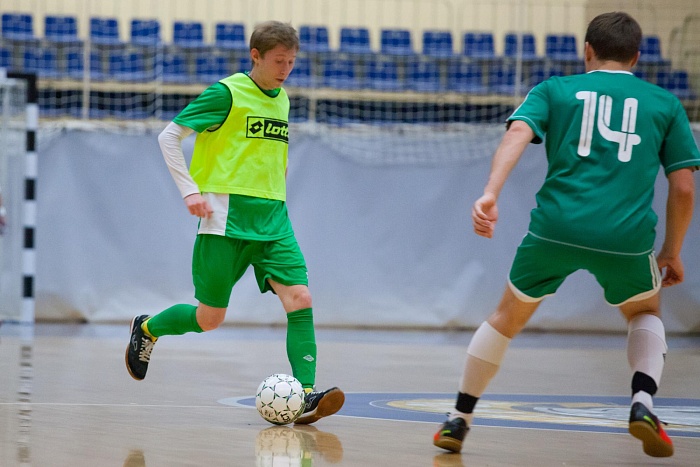 «Вектор» одолел лидера…