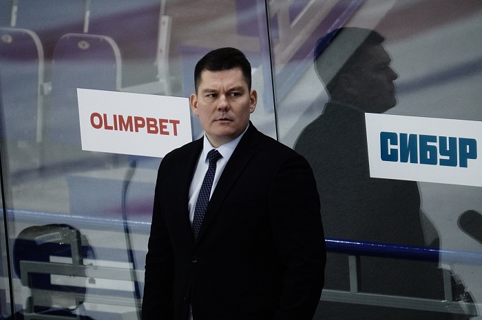 Главный тренер хоккейного клуба «Тюменский Легион» Алексей Осипов: «Главное – попасть в зону атаки, а там уже можно свои кружева плести»