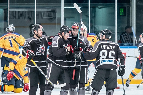 Никита Лисов – лучший защитник недели в чемпонате ВХЛ